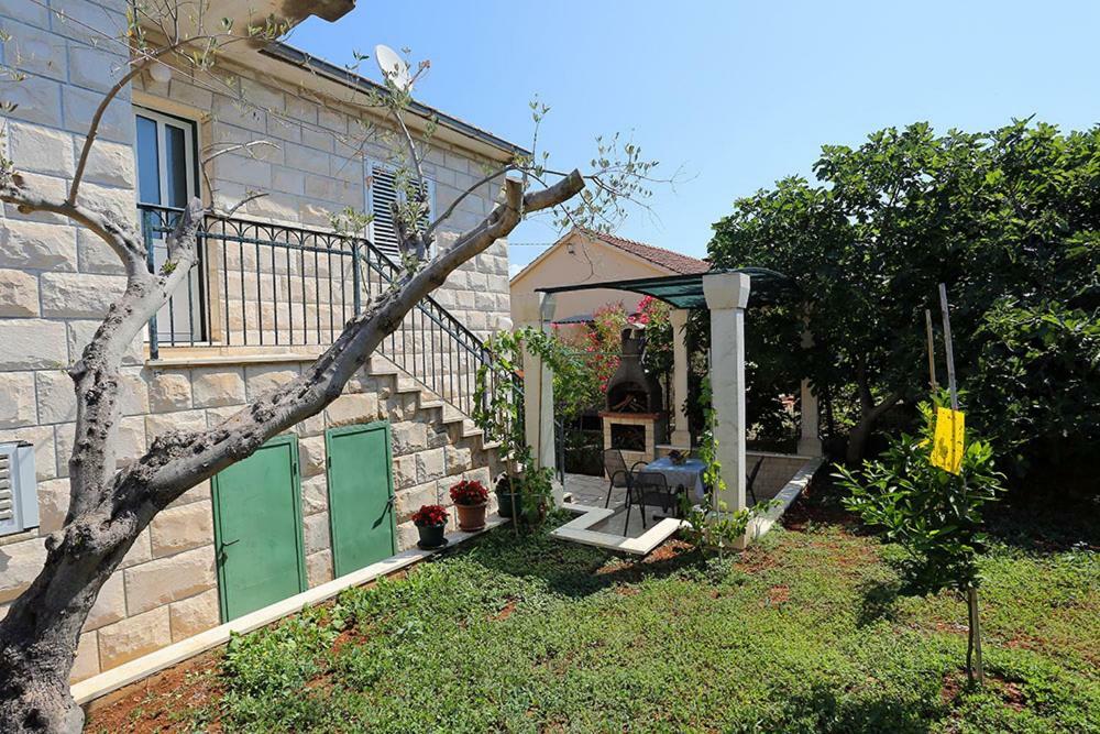 Apartments Off Supetar Exteriér fotografie